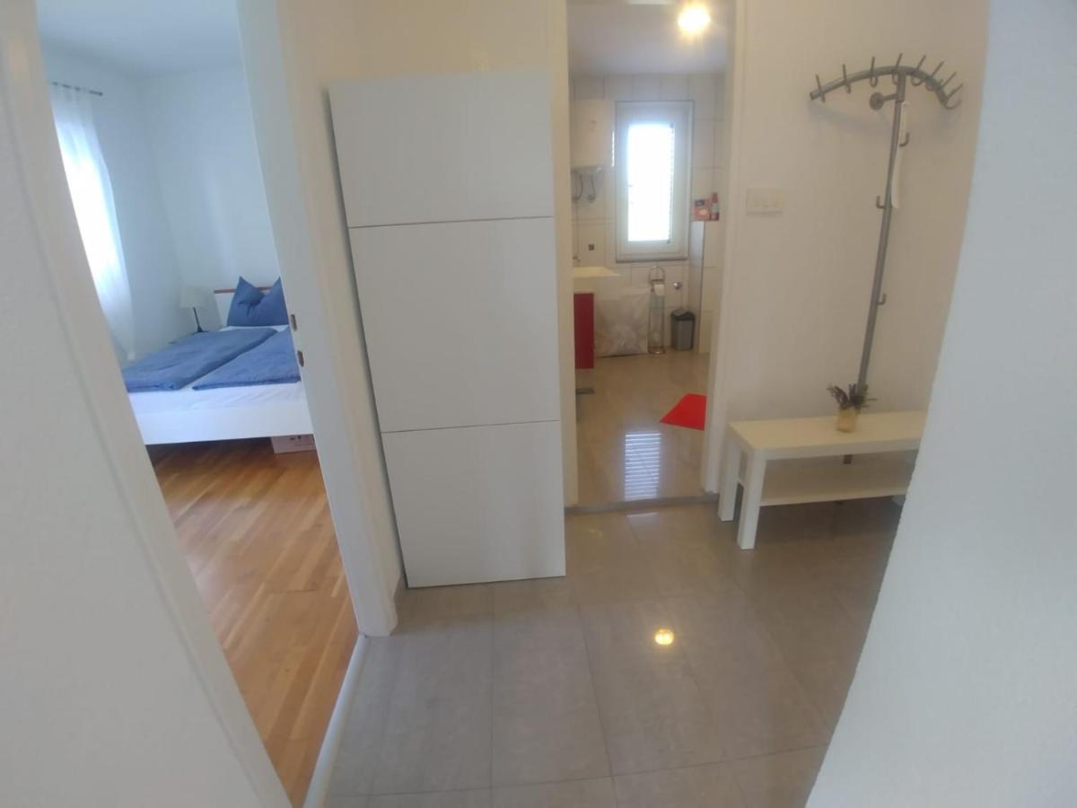 Lana Apartman Apartment Medulin Bagian luar foto