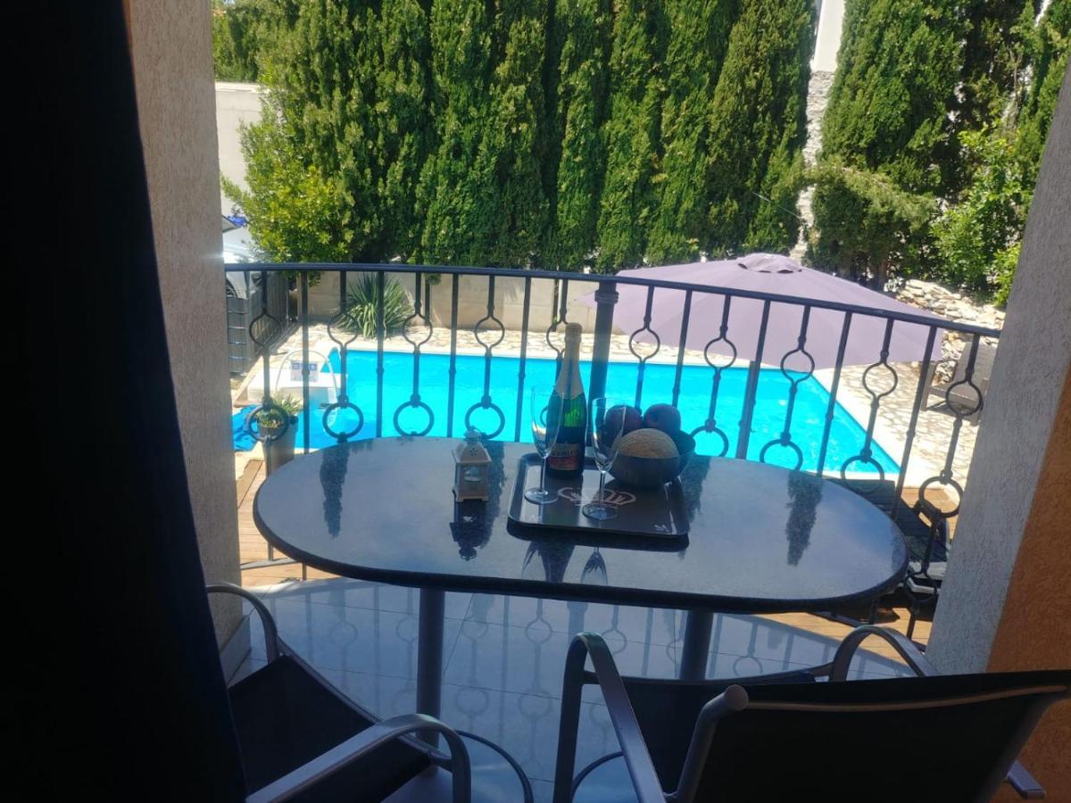 Lana Apartman Apartment Medulin Bagian luar foto