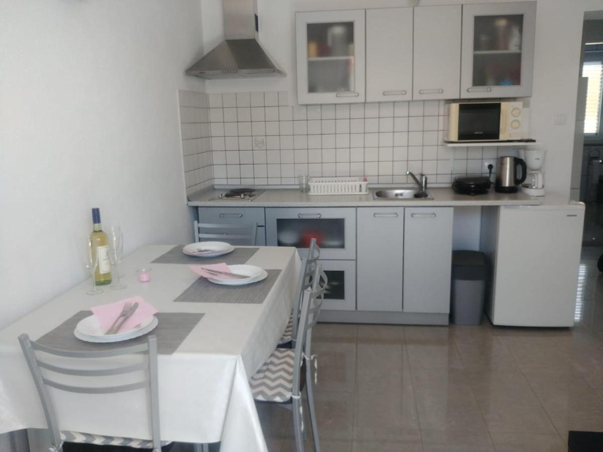 Lana Apartman Apartment Medulin Bagian luar foto