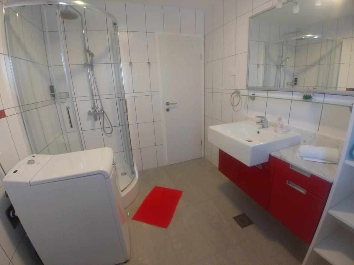 Lana Apartman Apartment Medulin Bagian luar foto